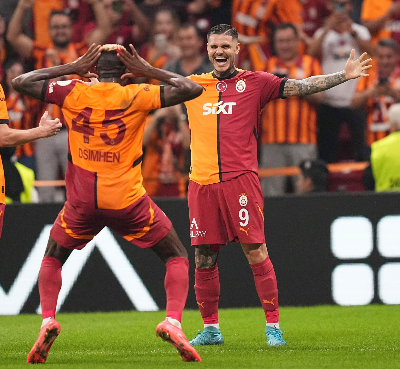 Victor Osimhen rüyası erken mi bitiyor? Yıldız golcü Galatasaray için kararını verdi - 4. Resim