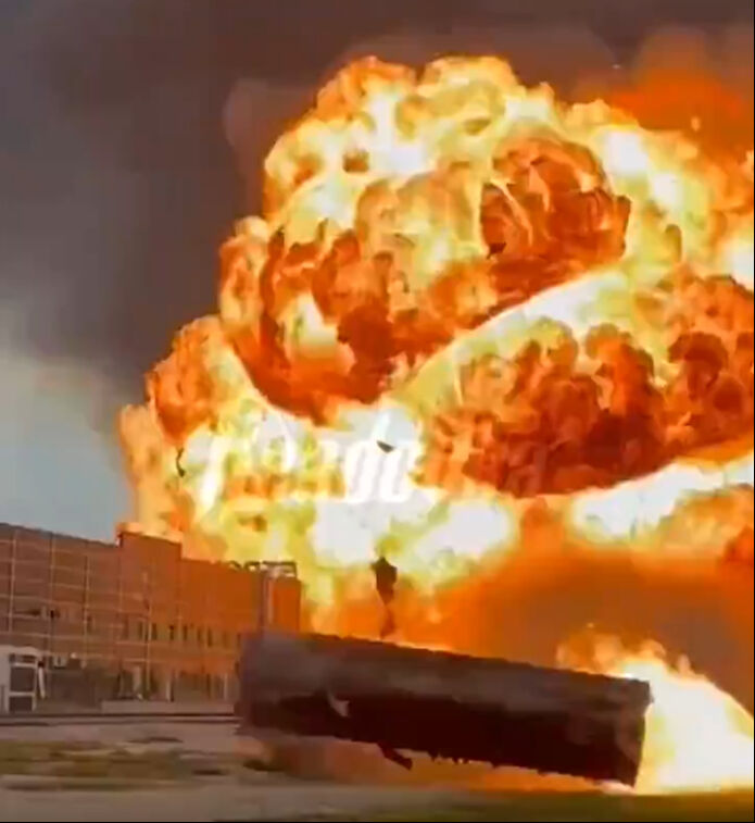 Akaryakıt istasyonunda dehşet patlama! Çeçenistan'da ölü ve yaralılar var - 1. Resim