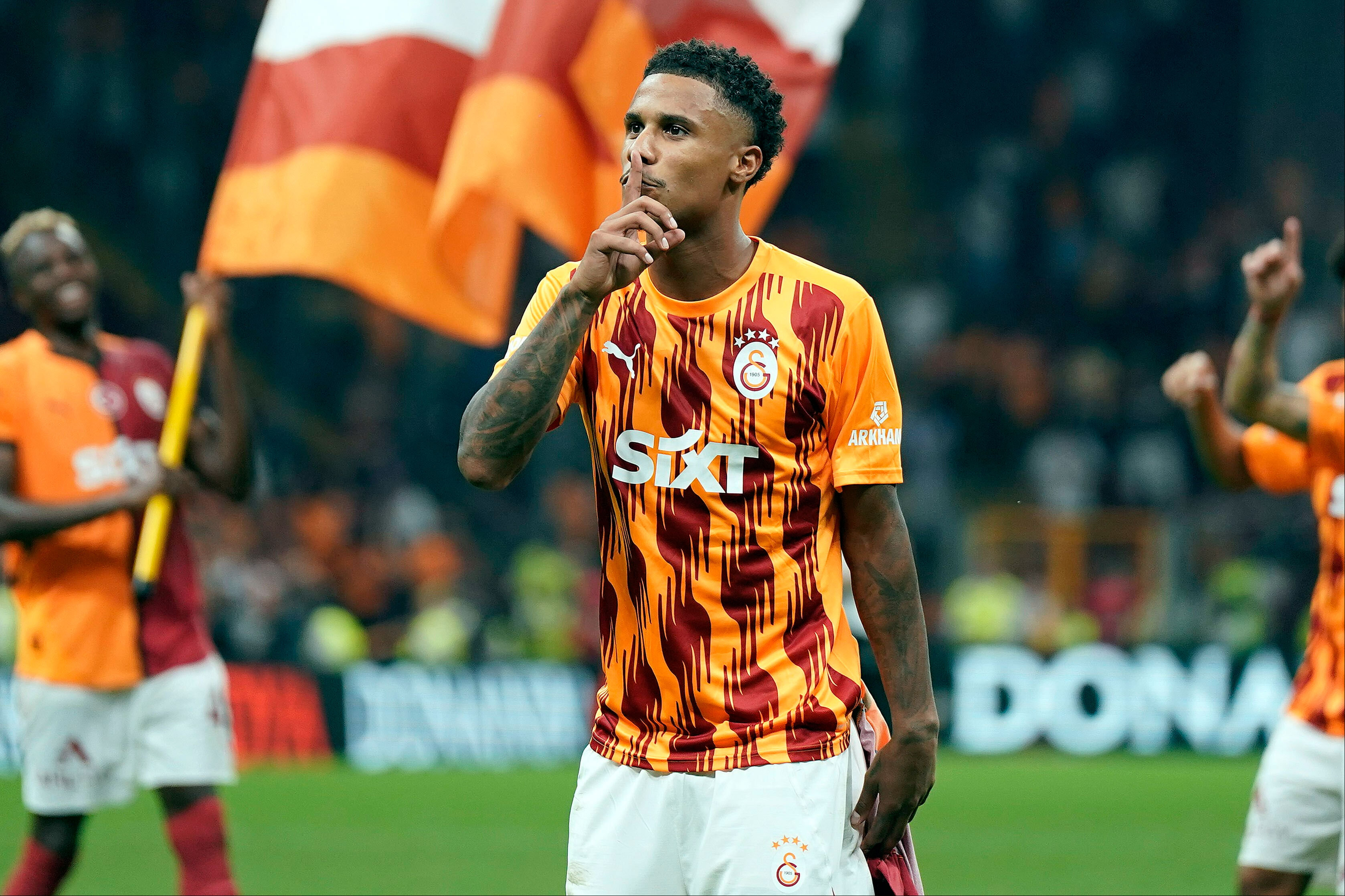 Ameliyat olacağı iddia edilen Galatasaray'ın yıldızı Jakobs'tan açıklama geldi! 