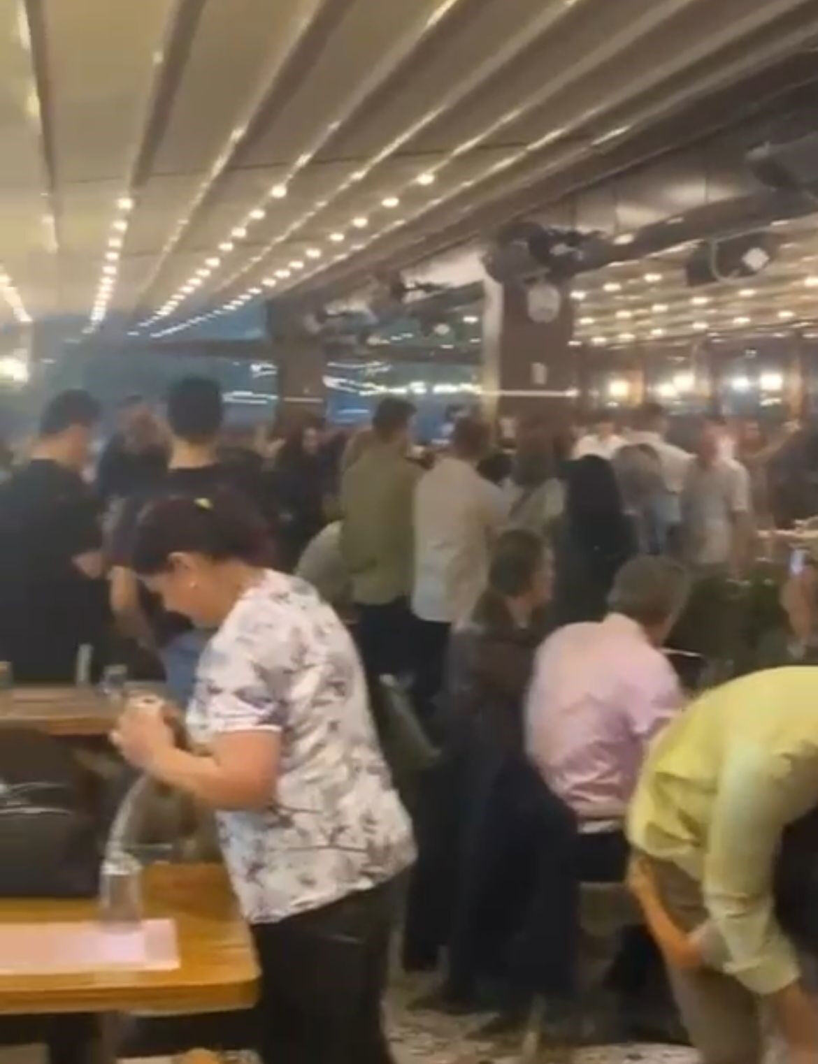 Her şey 10 dakikada oldu! Çanakkale ve Bursa'yı sağanak vurdu, vatandaşlar mahsur kaldı - 6. Resim