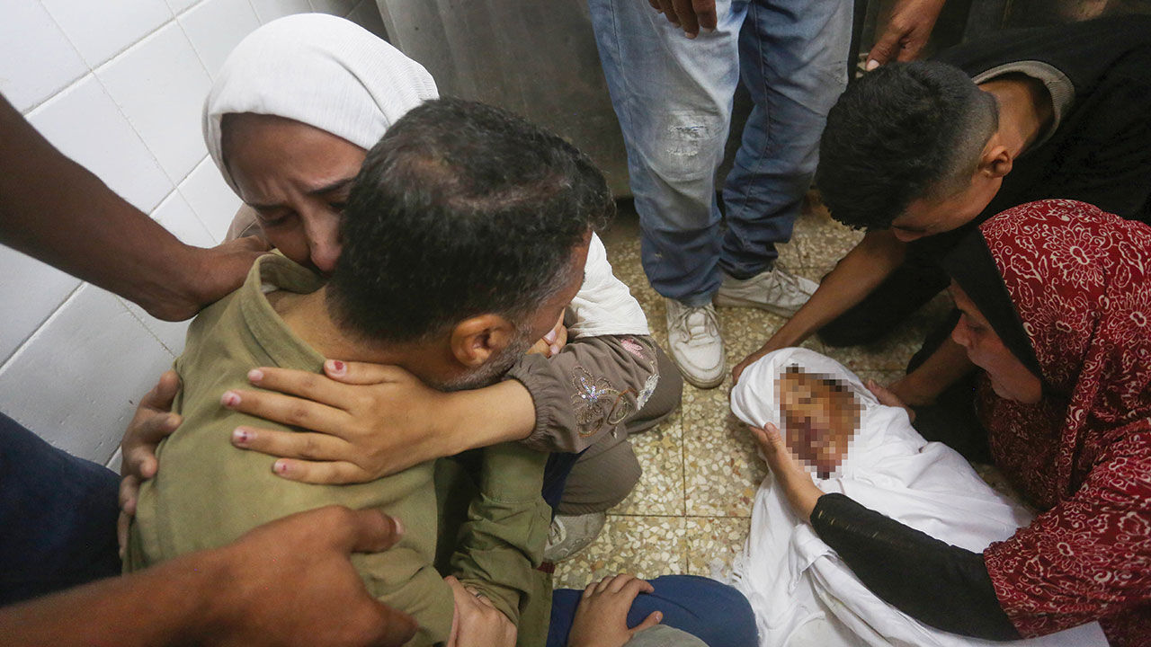 İsrail Gazze'yi bombalamaya devam ediyor! 24 saatte onlarca Filistinli sivil öldü İsrail Gazze'yi bombalamaya devam ediyor! 24 saatte onlar Filistinli sivil öldü - 2. Resim