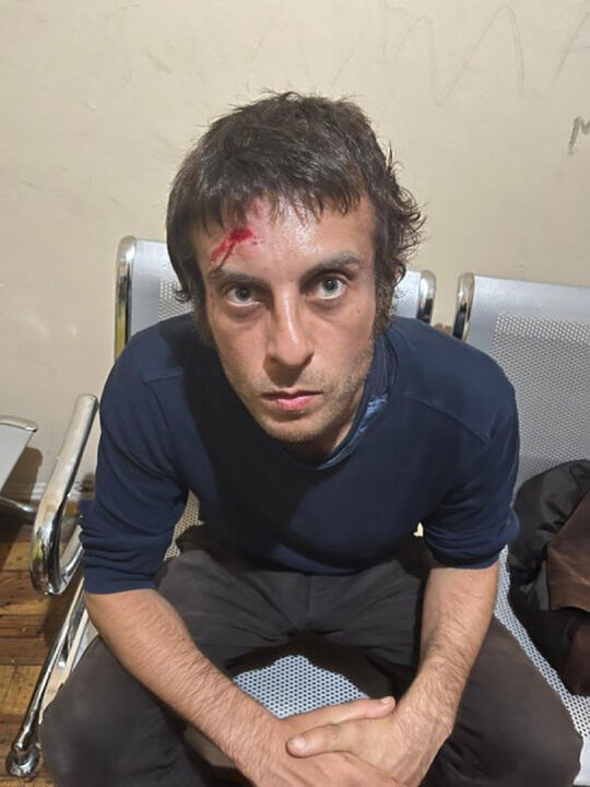 Polisi ensesinden bıçakladı! İstiklal Caddesi'nde sıcak saatler - 5. Resim