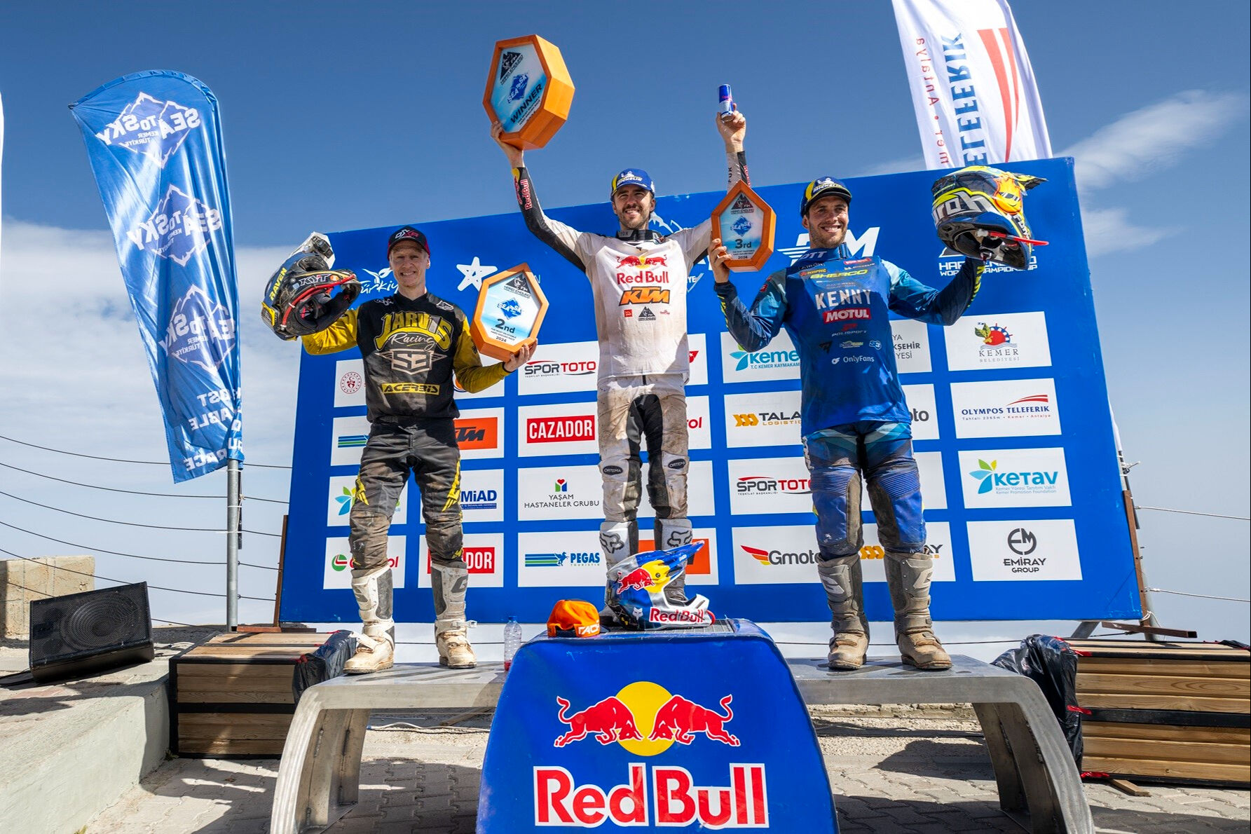 Sea to sky enduro motosiklet yarışları sona erdi Sea to sky enduro motosiklet yarışları sona erdi - 2. Resim