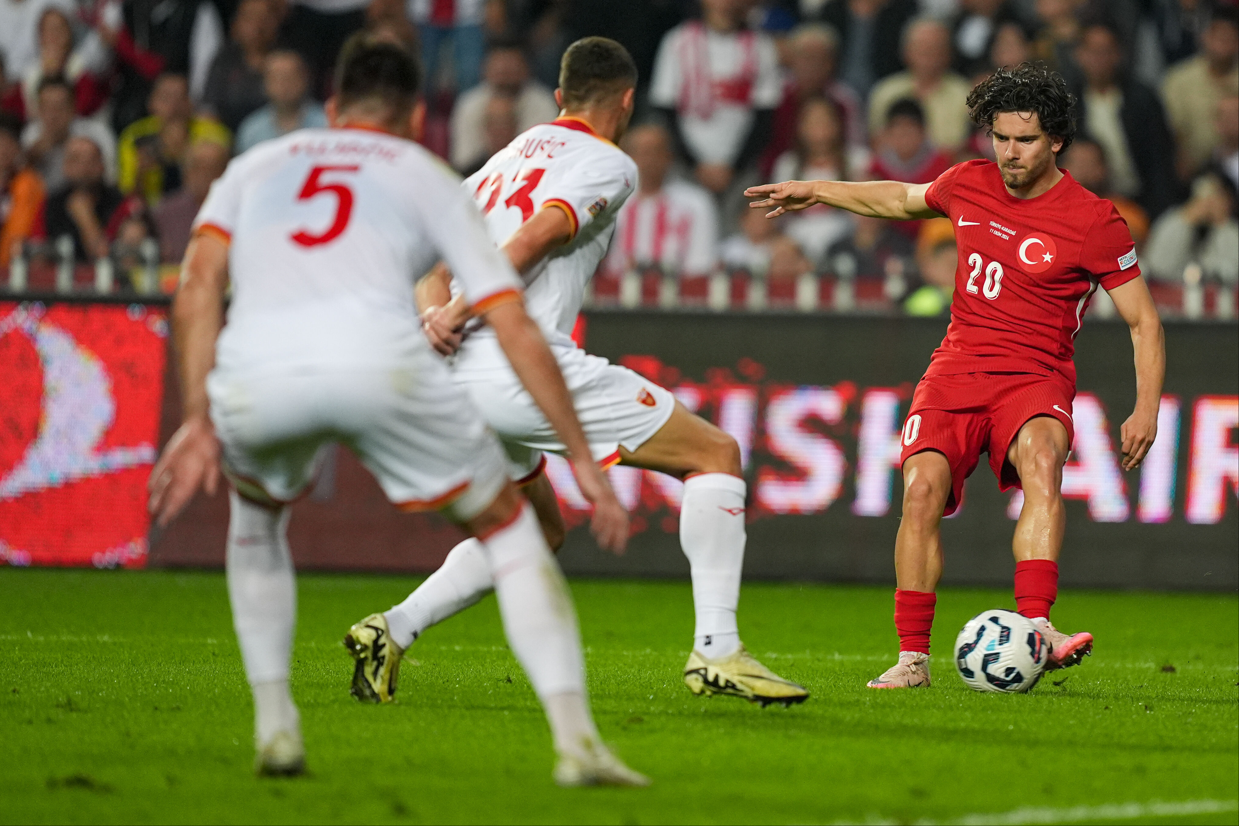 Türkiye'nin Karadağ galibiyetini spor yazarları değerlendirdi!  Türkiye'nin Karadağ galibiyetini spor yazarları değerlendirdi!