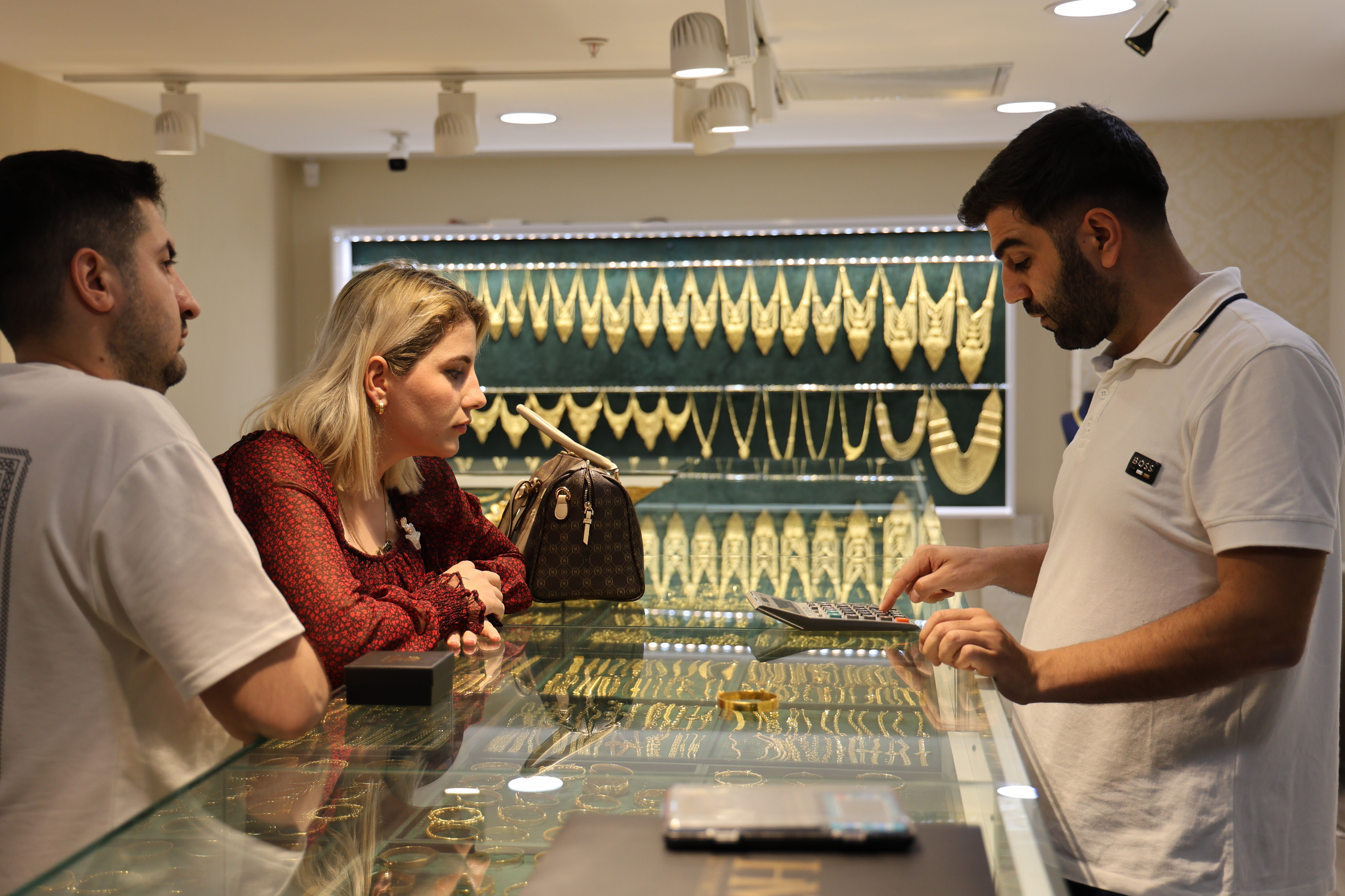 Altın fiyatı Türkiye'de 130 lira daha yüksek! 2 nedeni var - 3. Resim