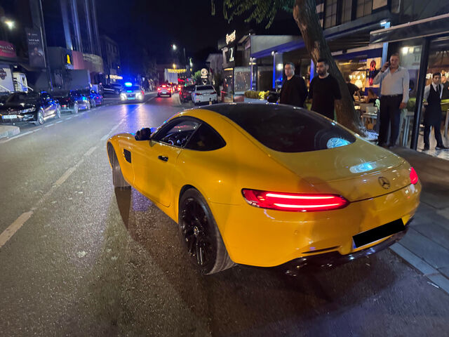 Burak Özçivit'in yeni arabası göz kamaştırdı! Fiyatı şoke etti - 3. Resim