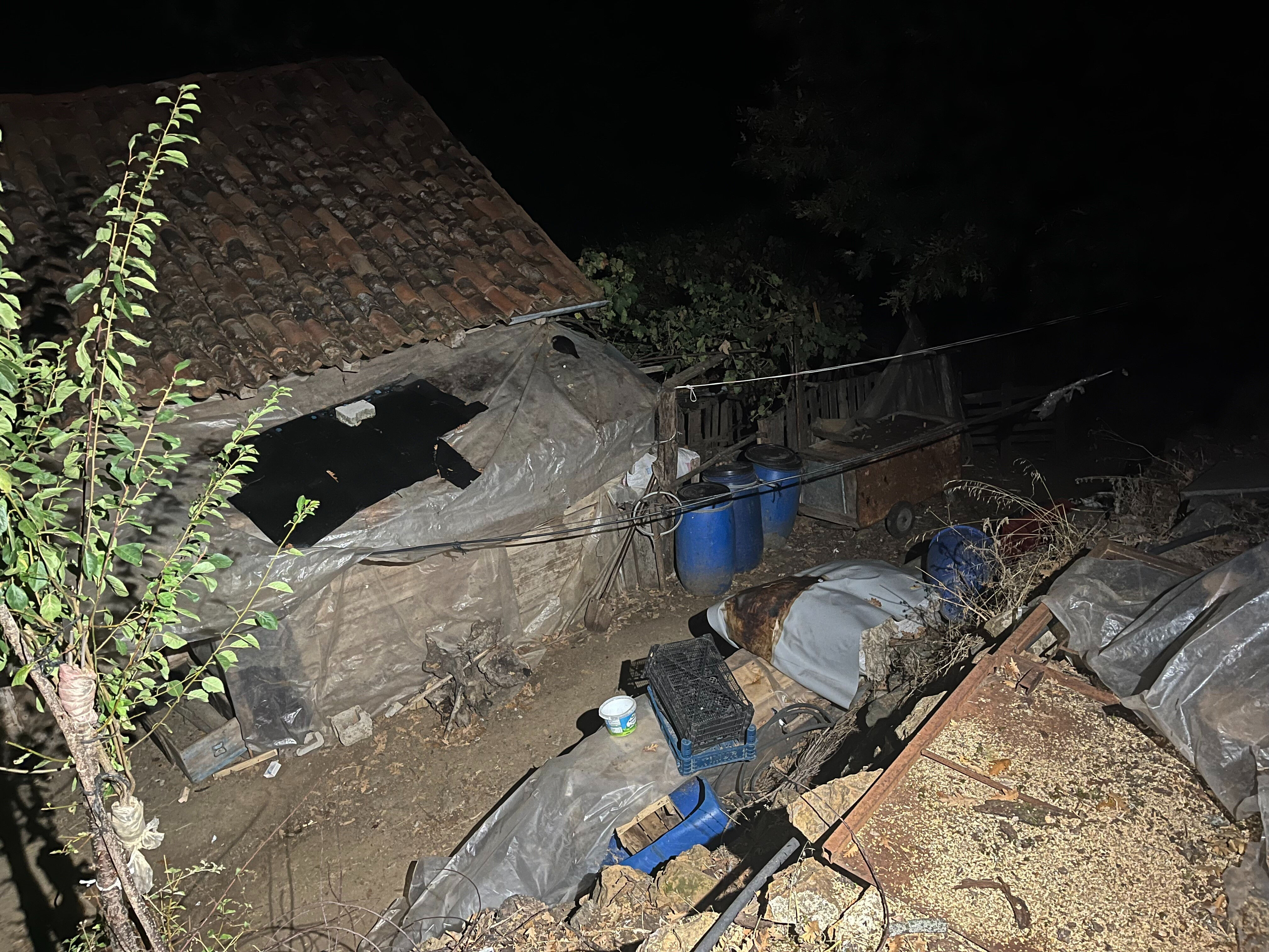 Bursa'daki torun dehşetinde bahçedeki cesedin kimliği belli oldu - 4. Resim