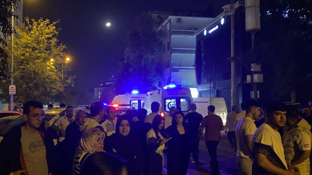 Diyarbakır'da karı-koca tartışması kanlı bitti! Damat ve 4 aylık evli kuzeni hayatını kaybetti Diyarbakır'da karı-koca tartışması kanlı bitti! Damat ve 4 aylık evli kuzeni hayatını kaybetti - 3. Resim