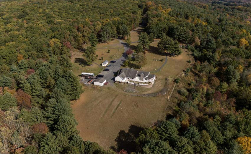 İlk kez görüntülendi! İşte FETÖ lideri Fetullah Gülen'in lüks evi ve arabası - 1. Resim