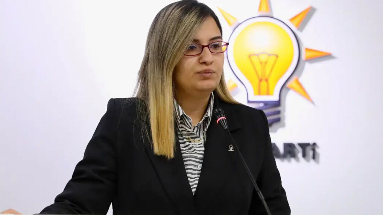 Betül Önderoğlu kimdir?  Betül Önderoğlu kimdir?  - 1. Resim