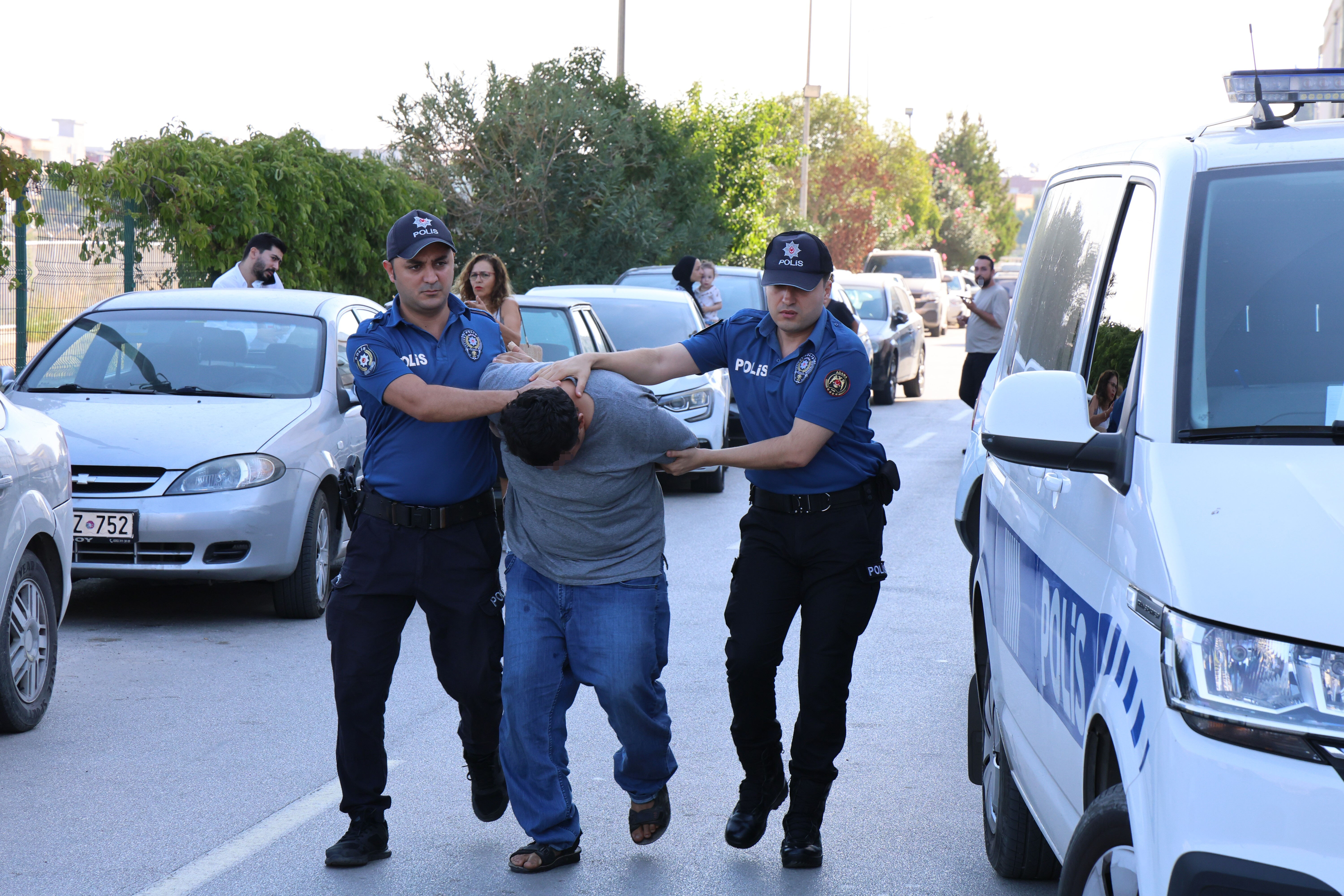 Çocuğa cinsel istismarda skandal savunma! Telefonu cebime koyarken açıldı - 2. Resim