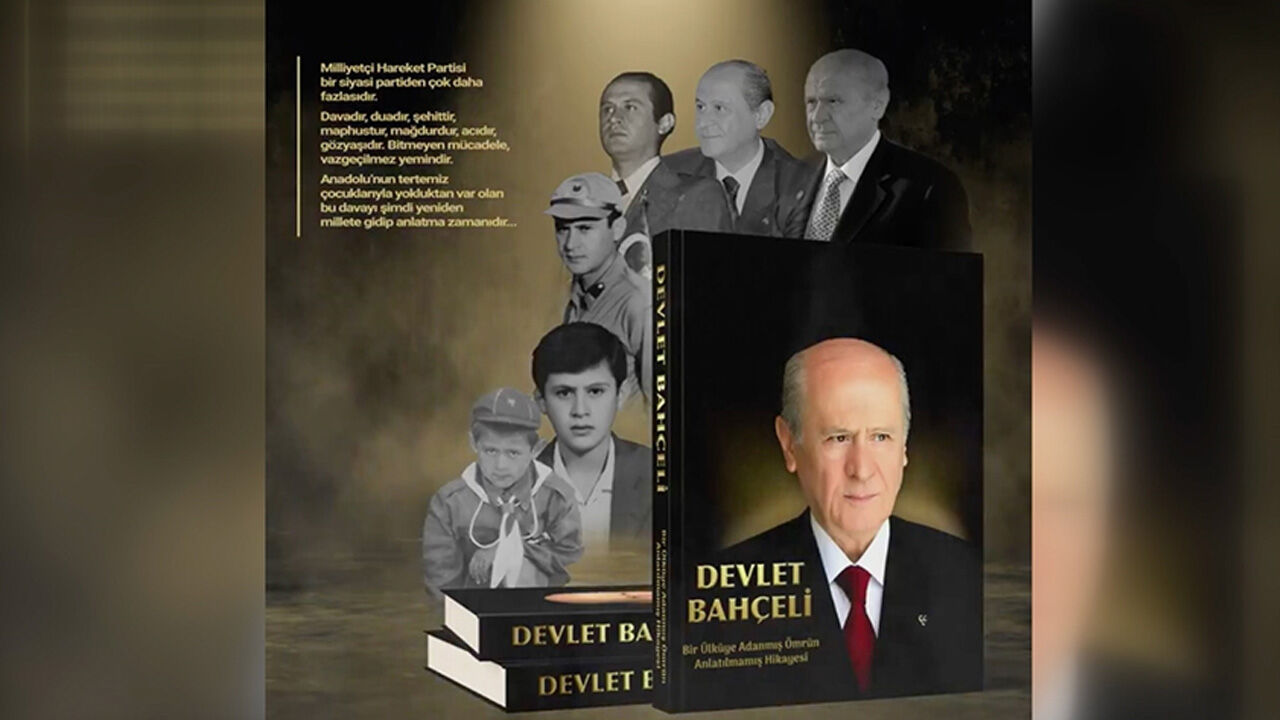 Devlet Bahçeli'den bakanlara imzalı kitap! İçindeki özel fotoğraflar gündem oldu Devlet Bahçeli'den bakanlara imzalı kitap! İçindeki özel fotoğraflar gündem oldu - 1. Resim