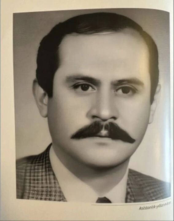 Devlet Bahçeli'den bakanlara imzalı kitap! İçindeki özel fotoğraflar gündem oldu Devlet Bahçeli'den bakanlara imzalı kitap! İçindeki özel fotoğraflar gündem oldu - 4. Resim