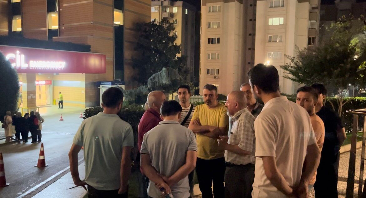 İhmaller peş peşe gelmiş! Bursa'da 16 yaşındaki Zeynep Nas Sarıkaya'nın yaralandığı kazada detaylar ortaya çıktı İhmaller peşpeşe yaşandı! Bursa'da 16 yaşındaki kızın kaza anı kameraya yansıdı - 1. Resim