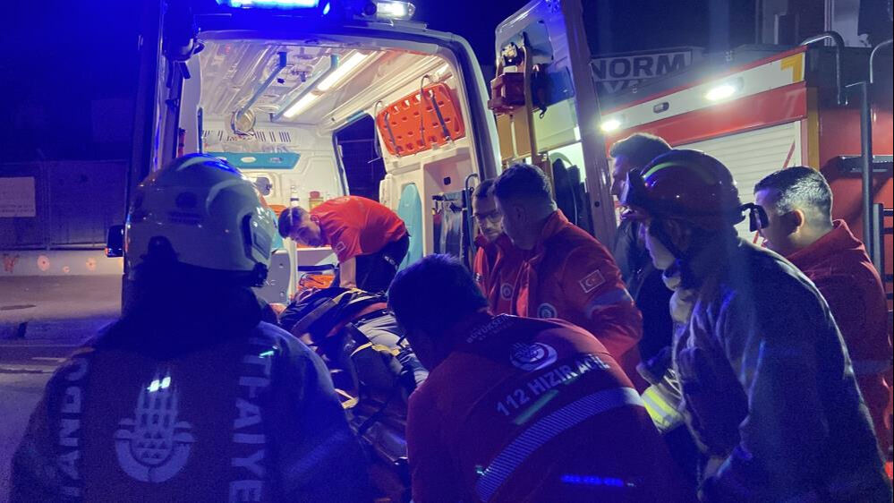 İstanbul'da kırmızı ışıkta geçen taksi dehşet saçtı: 10 yaralı - 3. Resim