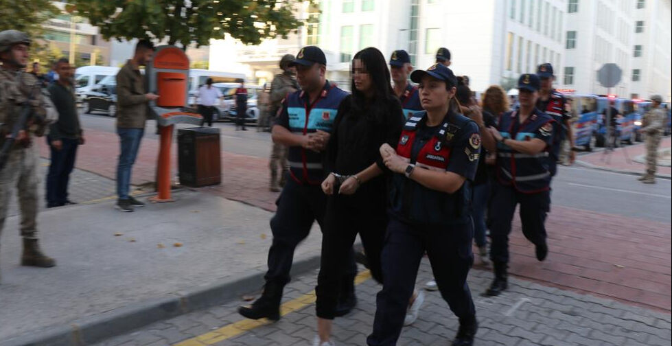 Jandarma, sahte ilanla 20 milyon lira vurgun yapan çeteyi çökertti! İşkencenin kanıtları ortaya çıktı - 1. Resim