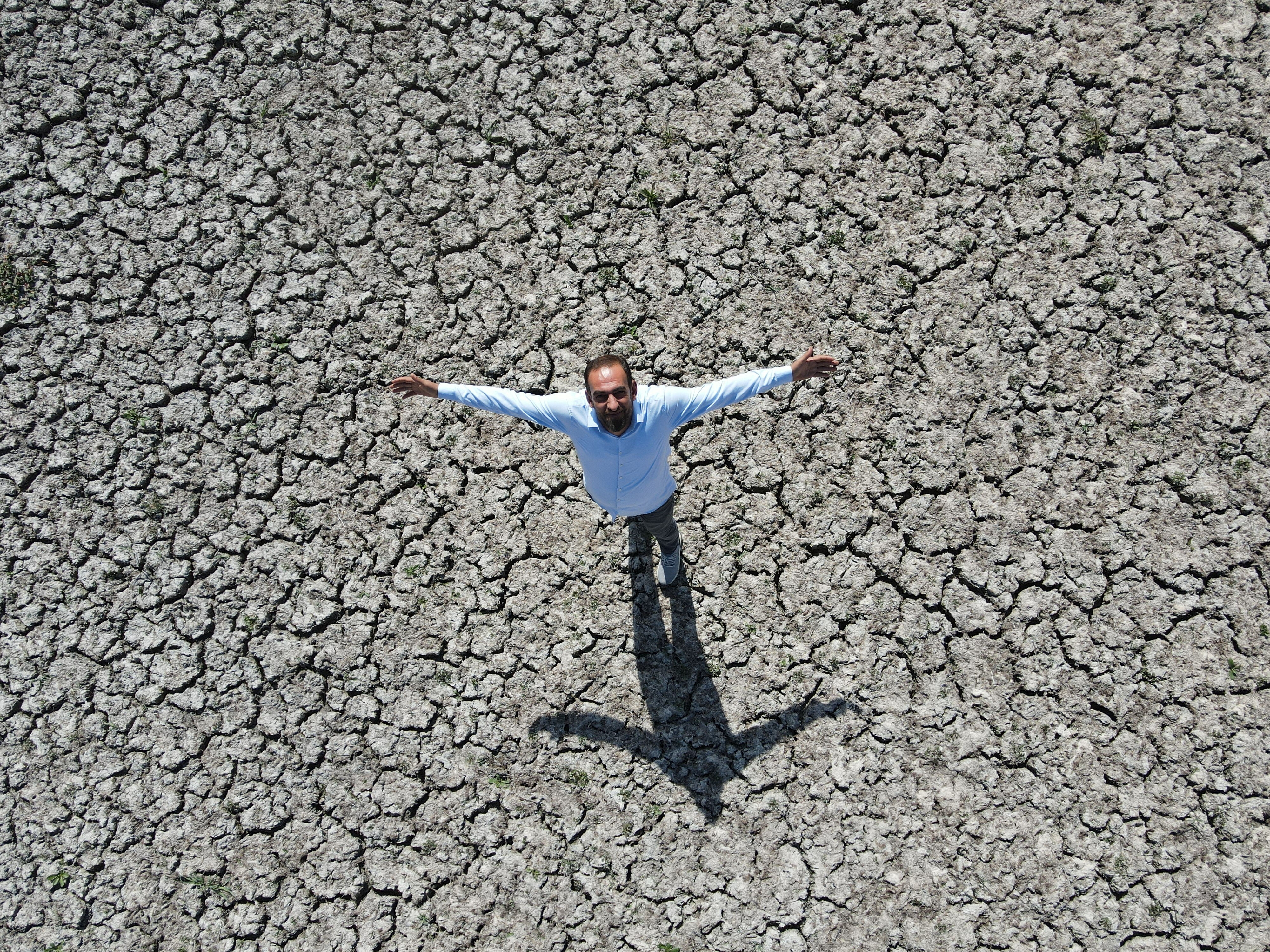Kuş cennetinde bir damla su kalmadı! Gölünyazı'da feci görüntü - 1. Resim