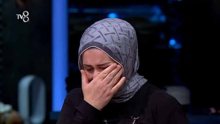 MasterChef’te ağlatan ayrılık! “Benim için erken bir veda” dedi, gözyaşlarıyla gitti MasterChef’te ağlatan ayrılık! “Benim için erken bir veda” dedi, gözyaşlarıyla gitti - 2. Resim