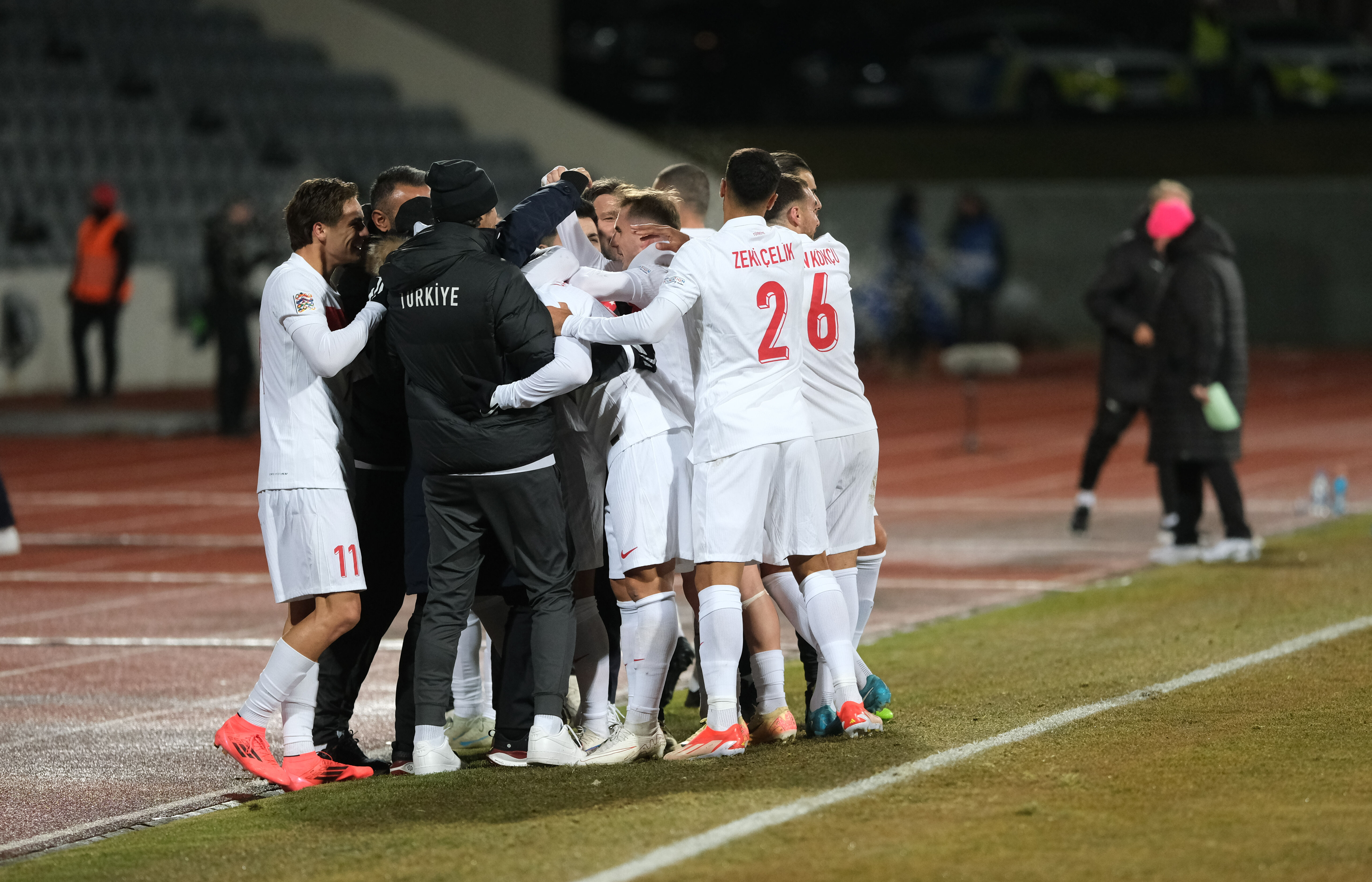 A Milli Takımımızın İzlanda zaferi manşetlerde! 