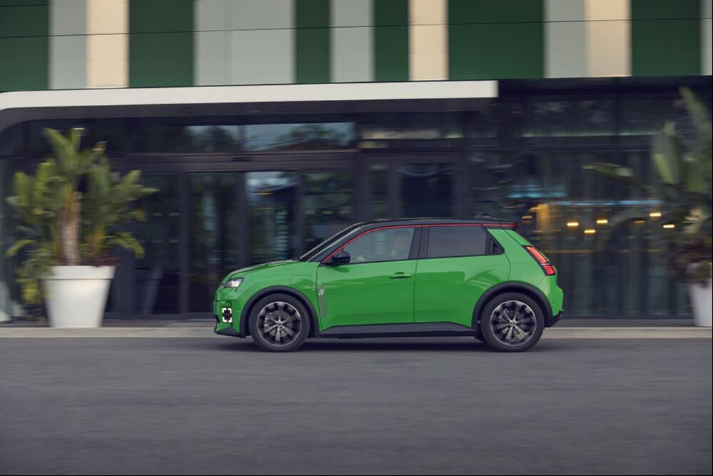 Fransa'daki Renault 5 E-Tech yüzde 100 Elektrikli test sürüşleri olay oldu - 2. Resim