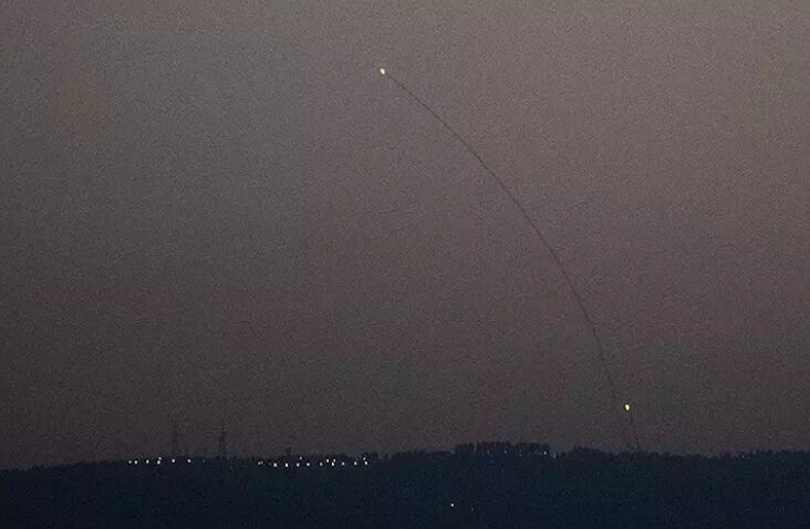 Hizbullah ve İran'ın saldırıları korku saldı! İsrailliler sığınaklara kaçtı - 1. Resim