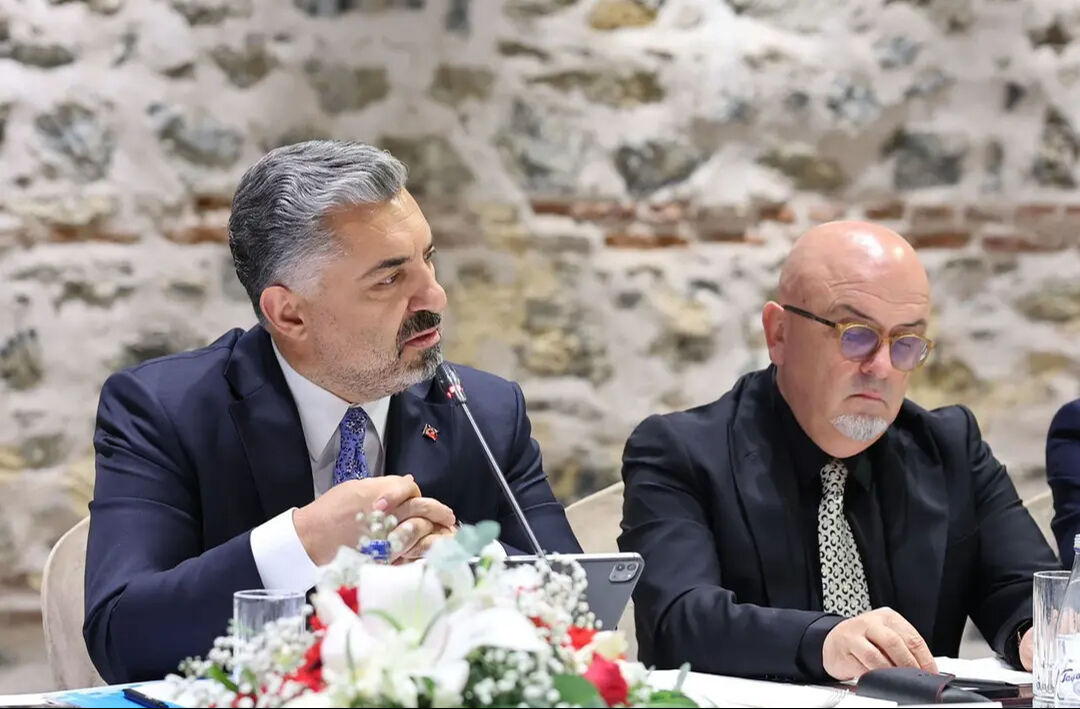 RTÜK Başkanı Ebubekir Şahin'den 'Reyting Şehveti' çıkışı! Şiddet içerikli yayınları yerden yere vurdu - 1. Resim