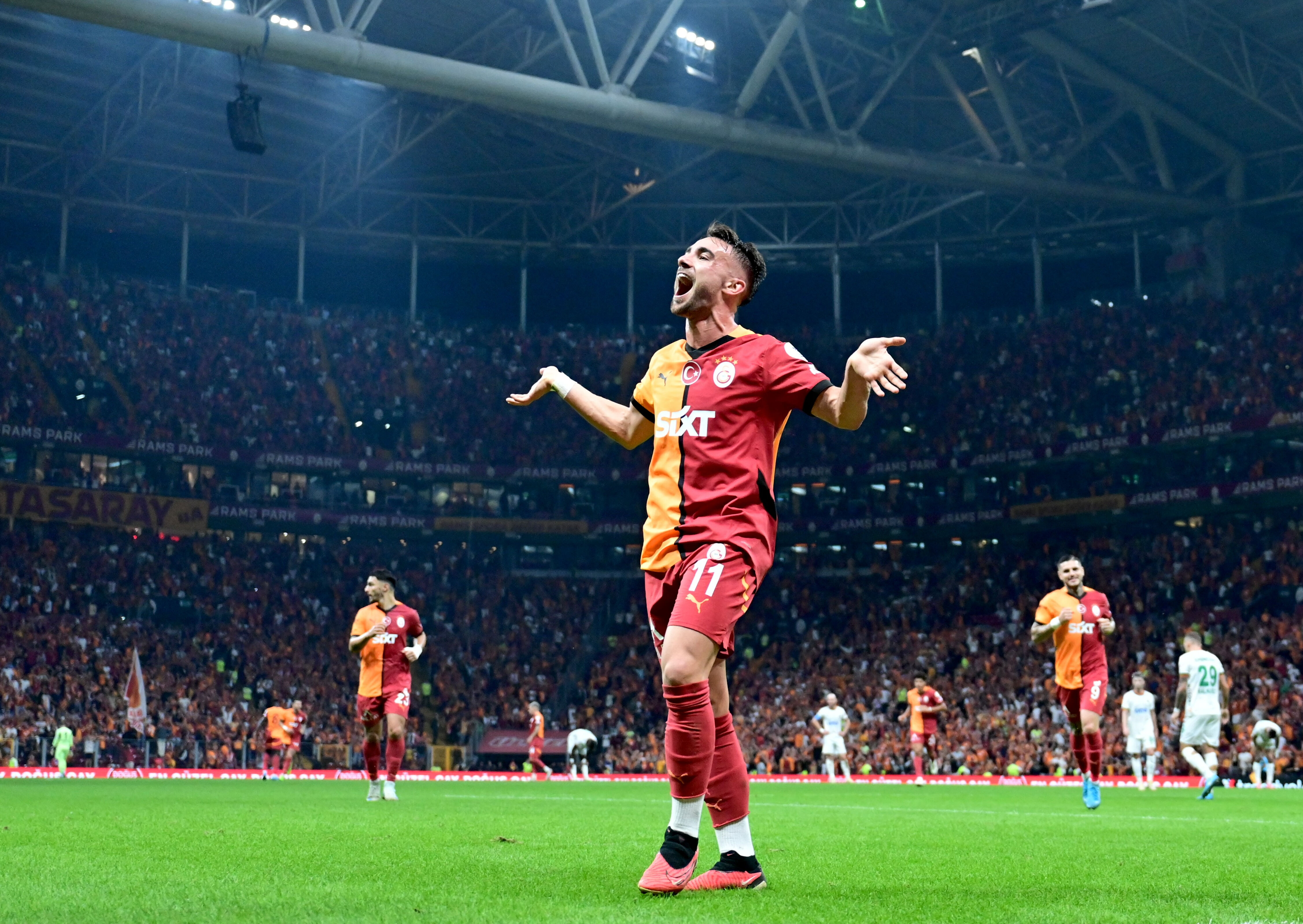 Yunus Akgün Galatasaray'a imza atıyor! Maaşını tam 3'e katlayacak - 1. Resim