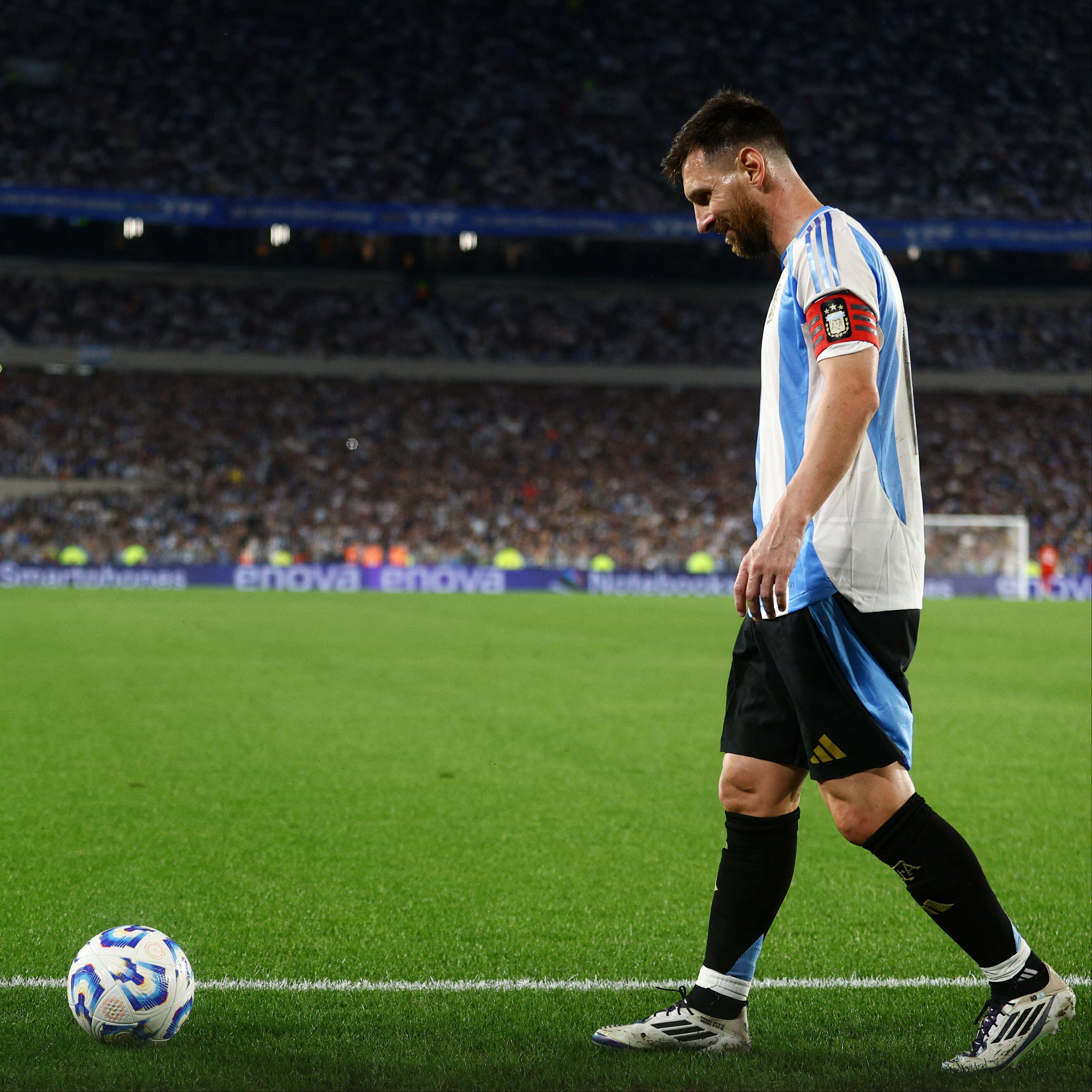 Arjantin - Bolivya maçında Lionel Messi 5 gollük resitale imza attı! Emeklilik sözleri dikkat çekti Arjantin - Bolivya maçında Lionel Messi 5 gollük resitale imza attı! Emeklilik sözleri dikkat çekti - 2. Resim