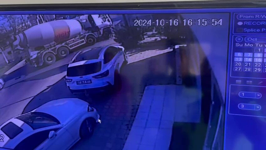 Bisikletiyle okuldan dönüyordu! 8 yaşındaki çocuk beton mikserinin altında kalarak can verdi Bisikletiyle okuldan dönüyordu! 8 yaşındaki çocuk beton mikserinin altında kalarak can verdi - 3. Resim