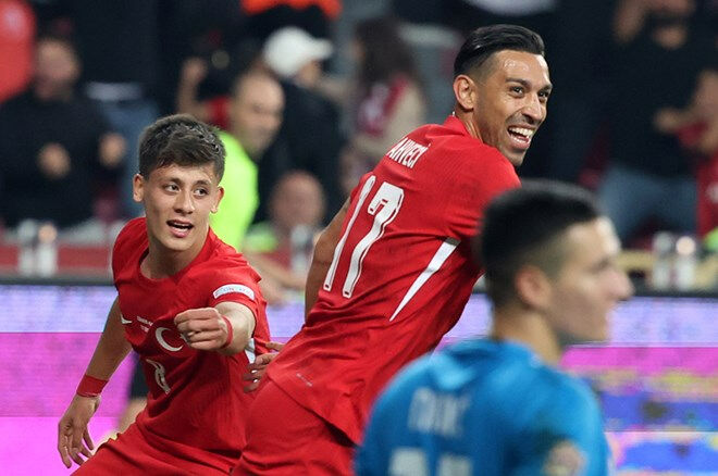 Jose Mourinho şans vermiyordu, Fenerbahçe harekete geçti! İrfan Can Kahveci alarmı... - 2. Resim