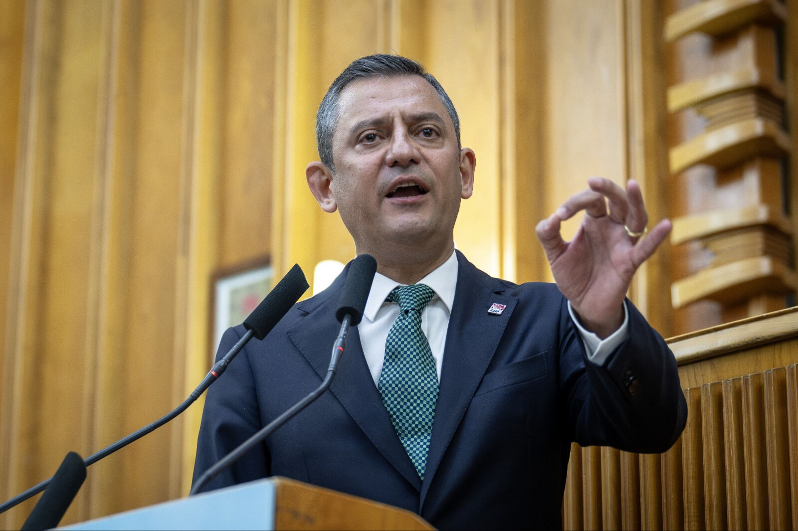 Özgür Özel, Selahattin Demirtaş'ı cezaevinde ziyaret edecek! Tarih belirlendi - 1. Resim