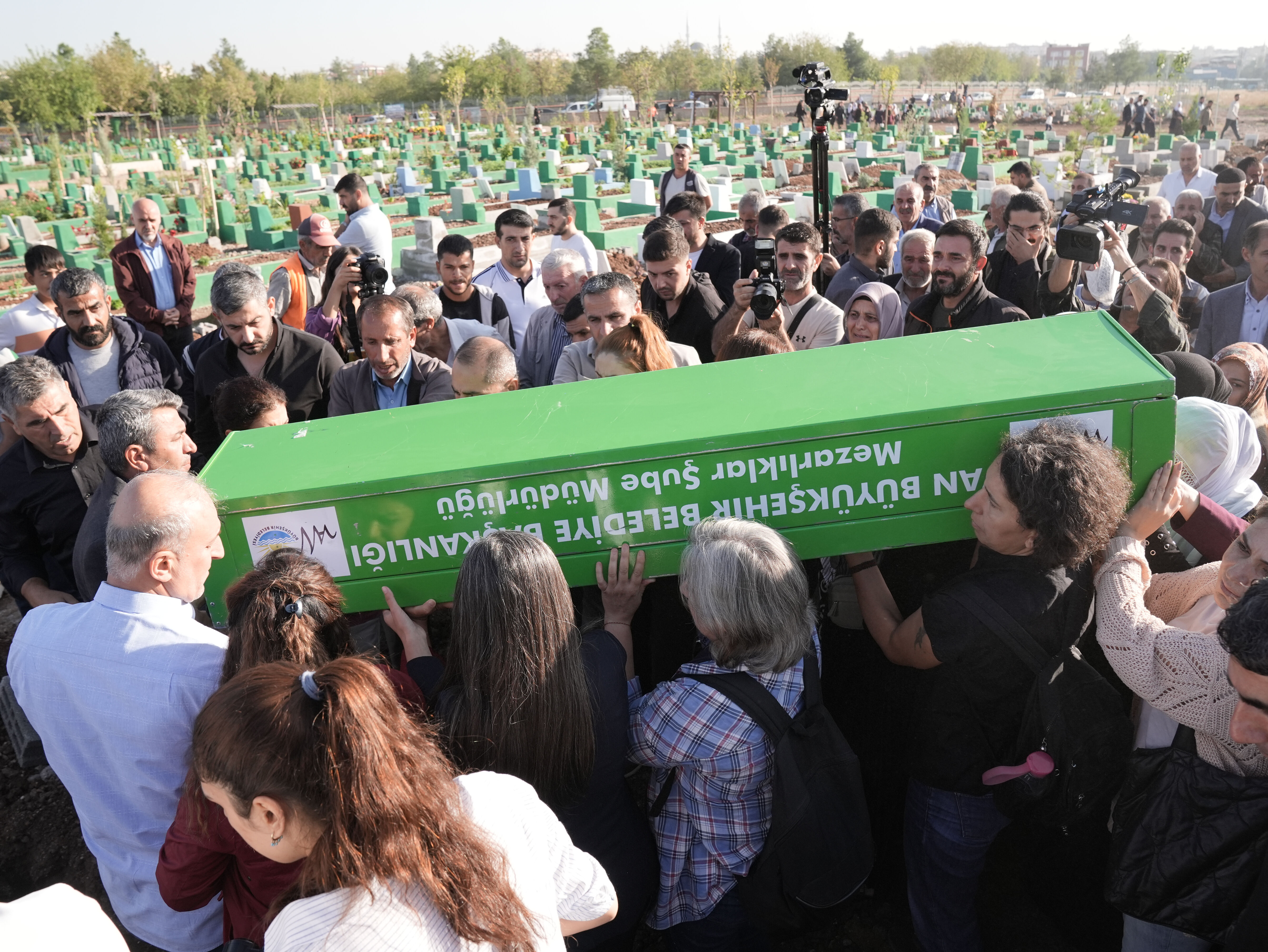 Rojin Kabaiş'in ön otopsi raporu çıktı! Dikkat çeken darp ve silah detayı - 4. Resim