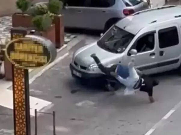 Sipariş veren kadını taciz edip eşini dövmüştü! Cezası belli oldu Sipariş veren kadını taciz edip eşini dövmüştü! Cezası belli oldu - 3. Resim