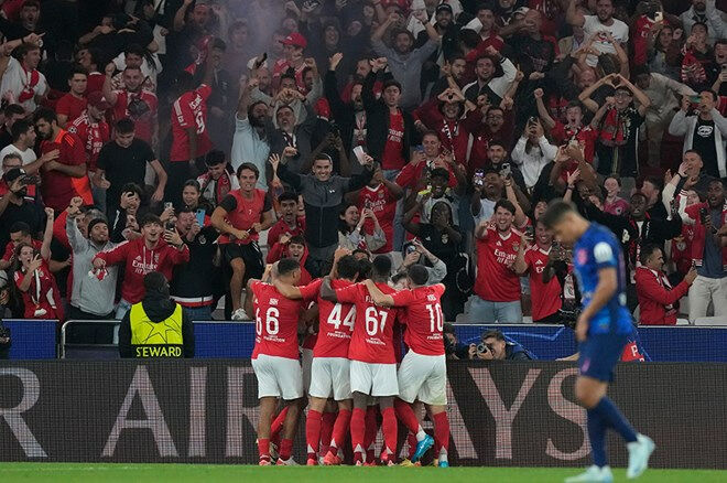 Kerem Aktürkoğlu ve Orkun Kökçü'nün takımı Benfica'ya büyük şok! 3 yıl men tehlikesi - 5. Resim