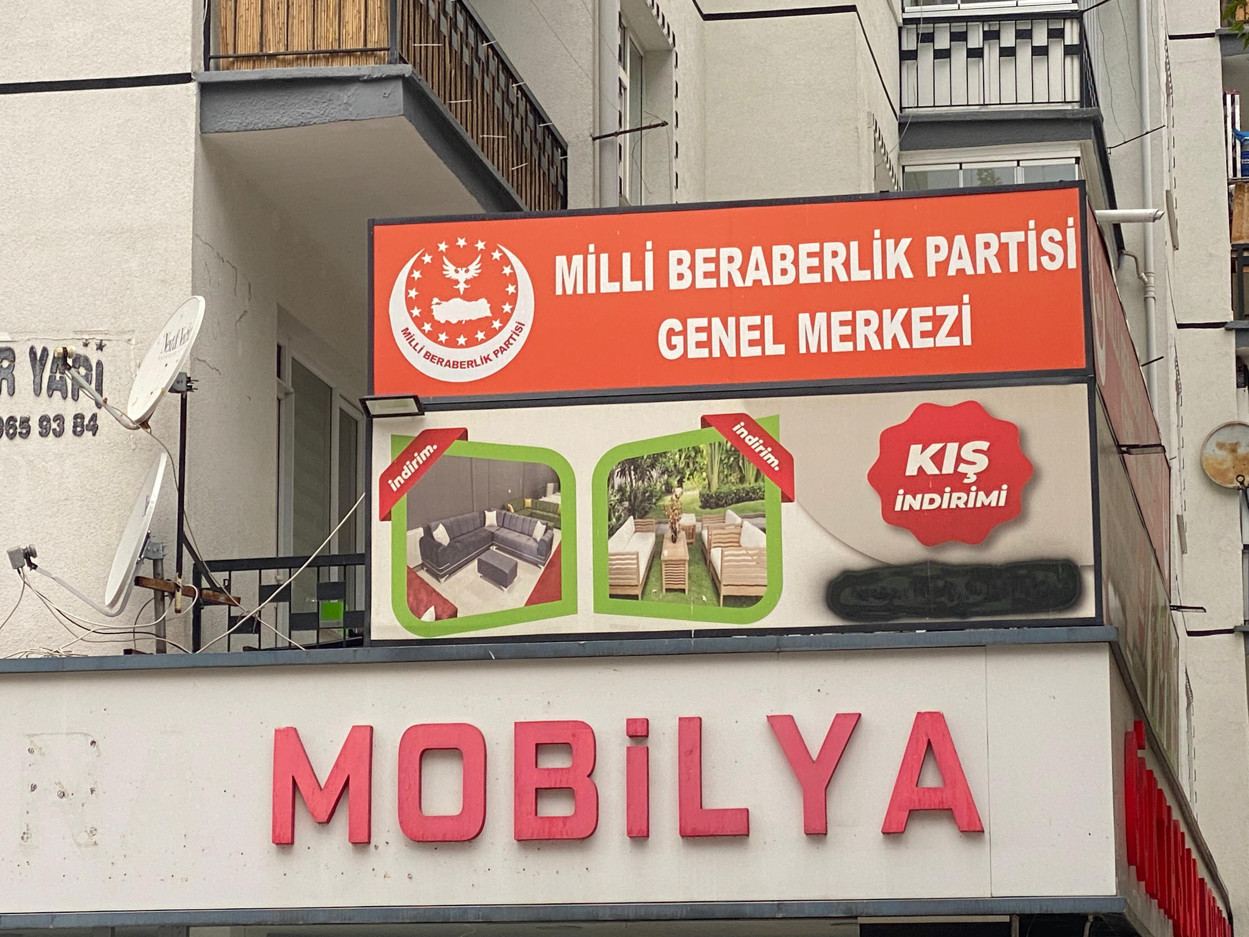Siyasi parti genel merkezine uyuşturucu operasyonu! "Burası güvenli, polis giremez" demişler - 2. Resim
