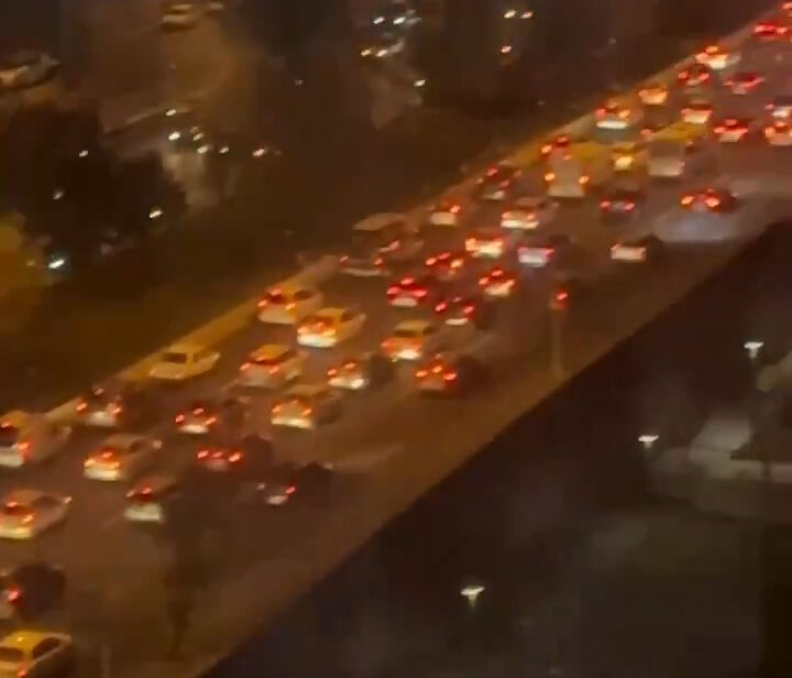 Ankara'da her gün artan trafik Mansur Yavaş'ı hedef yaptı! Sosyal medyada tepki çığ gibi büyüdü - 2. Resim