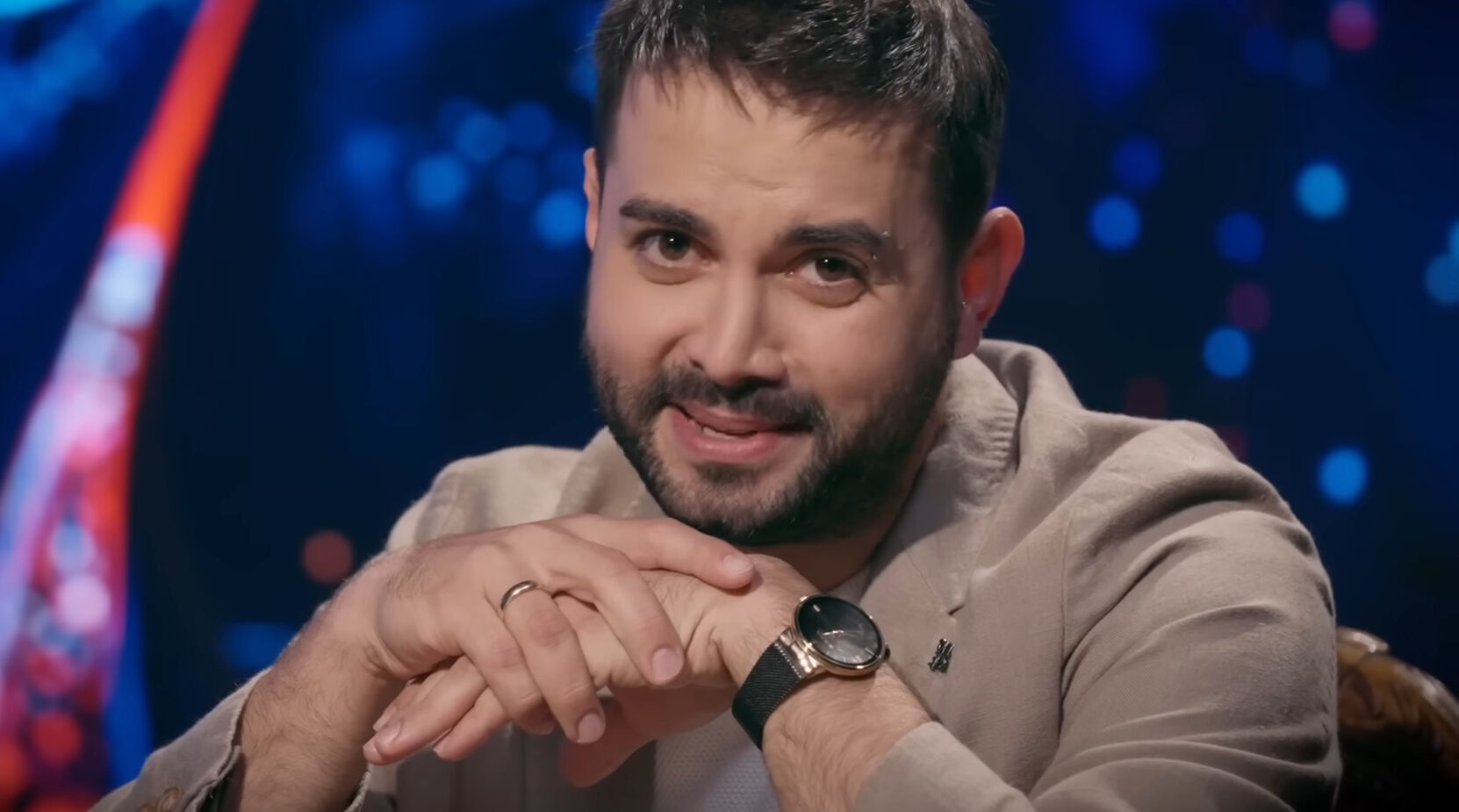 Kadir Ezildi nişanlısıyla ilgili konuştu! Açık yürekli sözleri kalpleri eritti - 1. Resim