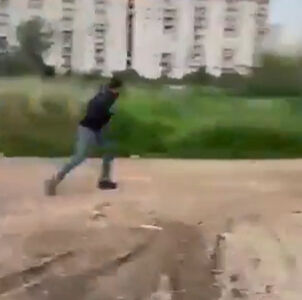 Mersin'de ticaret yapan bir kişiyi pusu kurup öldürürken videoya kaydettiler - 3. Resim