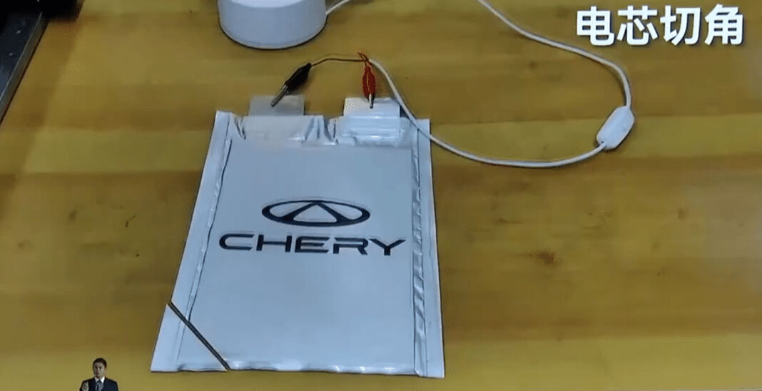 5 dakika şarjla 400 km yol gidebiliyor! Chery'den yeni teknoloji hamlesi... 5 dakika şarjla 400 km yol gidebiliyor! Chery'den yeni teknoloji hamlesi... - 2. Resim