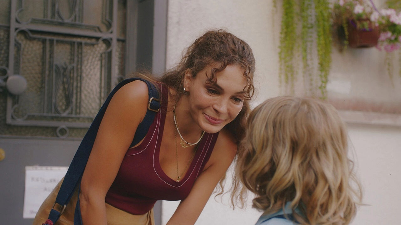 Gizli Bahçe ekranlara damga vurdu: Gizli Bahçe dizisi nerede çekildi, oyuncuları kimler?  Gizli Bahçe ekranlara damga vurdu: Gizli Bahçe dizisi nerede çekildi, oyuncuları kimler?  - 1. Resim