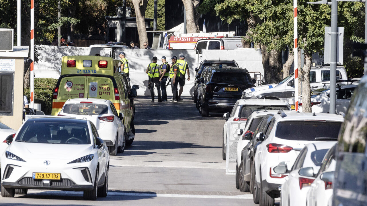 Hizbullah'ın İHA'sı Netanyahu'nun evinin yakınına düştü! Konut çevresi bariyerlerle korunuyor - 3. Resim