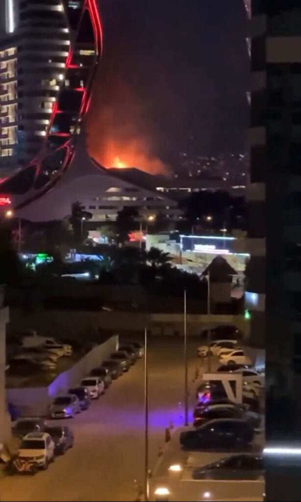 İzmir ikiz kulelerinde korkutan yangın! - 1. Resim