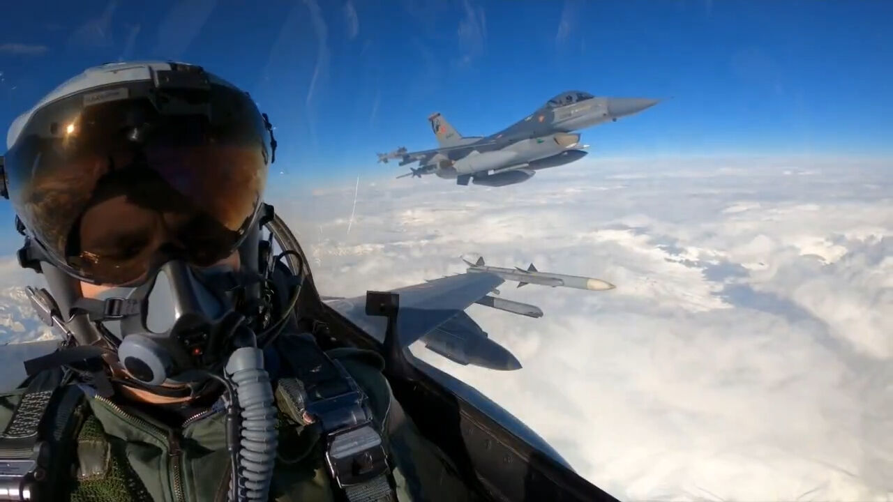 Mehmetçik Irak'ın kuzeyindeki Hakurk ve Metina'da 11 PKK'lı teröristin öldürdü - 2. Resim
