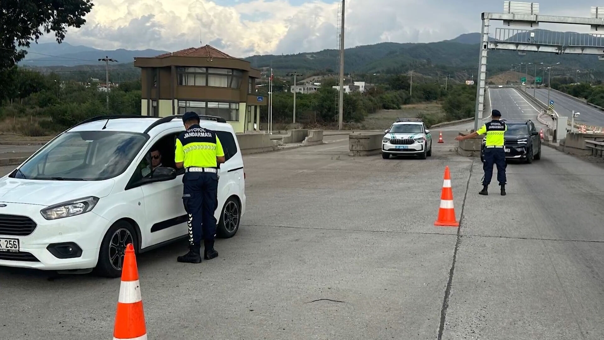 Aracınızda o bulunmuyorsa trafiğe çıkmayın! 10 bin kişiye ceza kesildi - 3. Resim