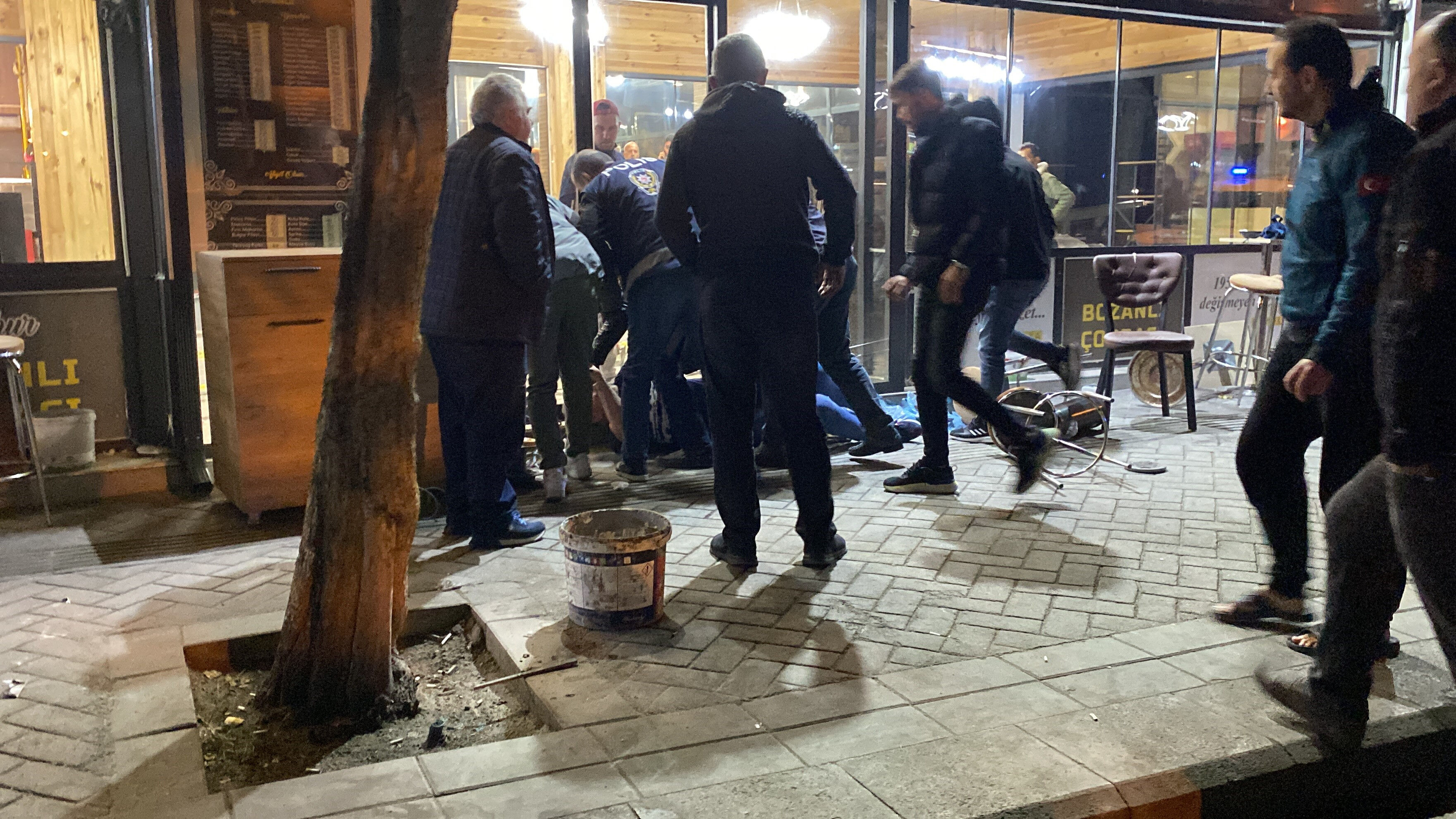 Eskişehir'de ş makinalarıyla kavga ettiler! ‟Devletin memuruna bağırma” tepkisi - 3. Resim