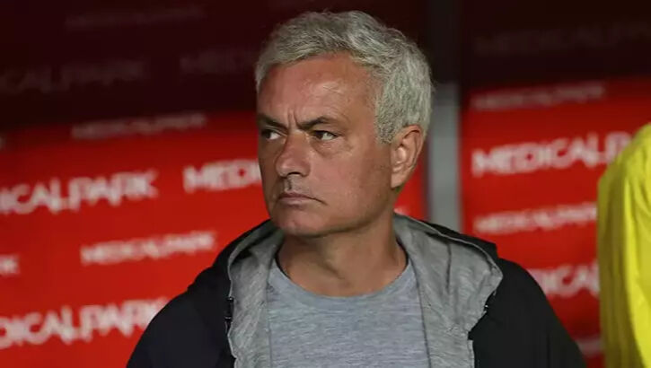Fenerbahçe Teknik Direktörü Jose Mourinho isyan etti! - 1. Resim