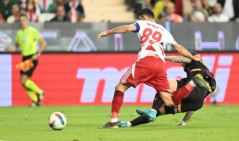 Galatasaray'dan Fenerbahçe'ye göndermeli video! 