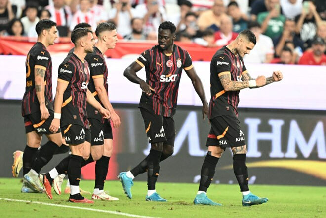Galatasaray'ın Antalya galibiyeti sonrası Fenerbahçe'ye olay gönderme - 2. Resim