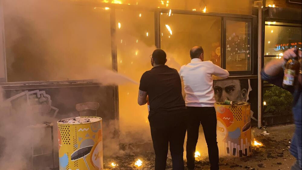 Isparta'da sıcak saatler! Eğlence merkezi cayır cayır yandı Isparta'da sıcak saatler! Eğlence merkezi cayır cayır yandı - 2. Resim