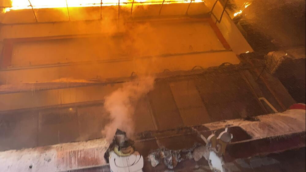 Isparta'da sıcak saatler! Eğlence merkezi cayır cayır yandı Isparta'da sıcak saatler! Eğlence merkezi cayır cayır yandı - 4. Resim